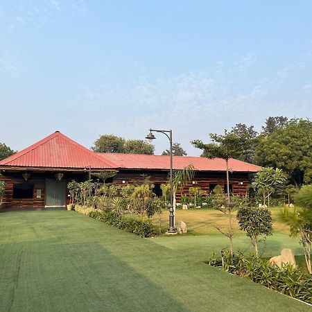 Villa The Green Wood Palace I Farm House I Wedding I Party I 87Oo2O5865 Gurgaon Exterior foto