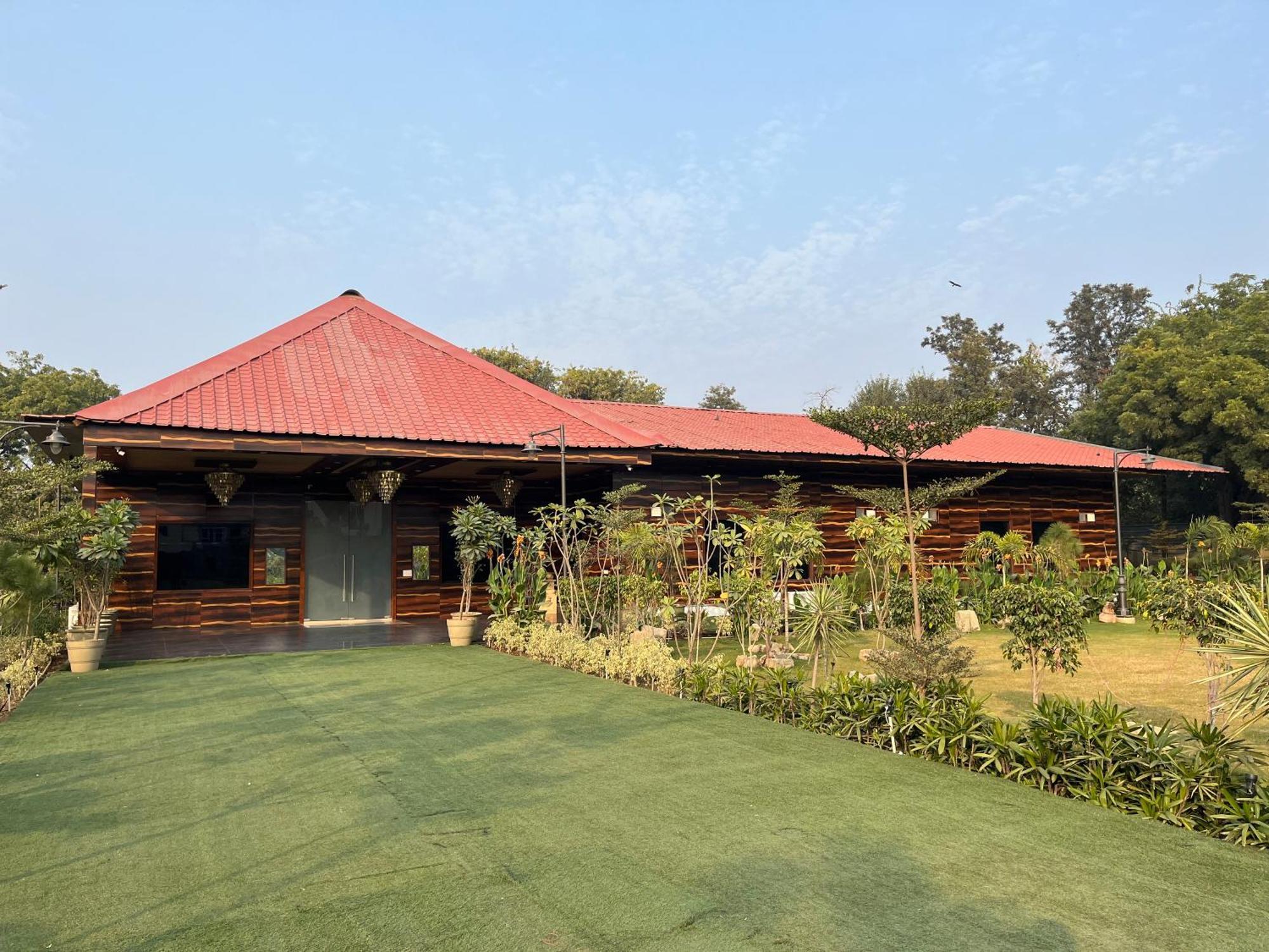 Villa The Green Wood Palace I Farm House I Wedding I Party I 87Oo2O5865 Gurgaon Exterior foto
